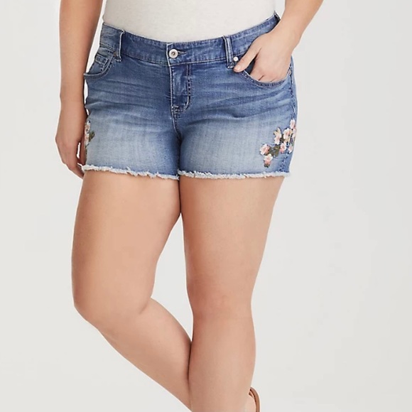 TORRID EMBROIDERED SHORTS - Picture 1 of 7